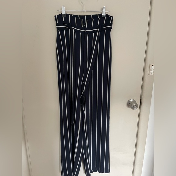 Bardot striped loose fit pant in size AU8 - Picture 2 of 4